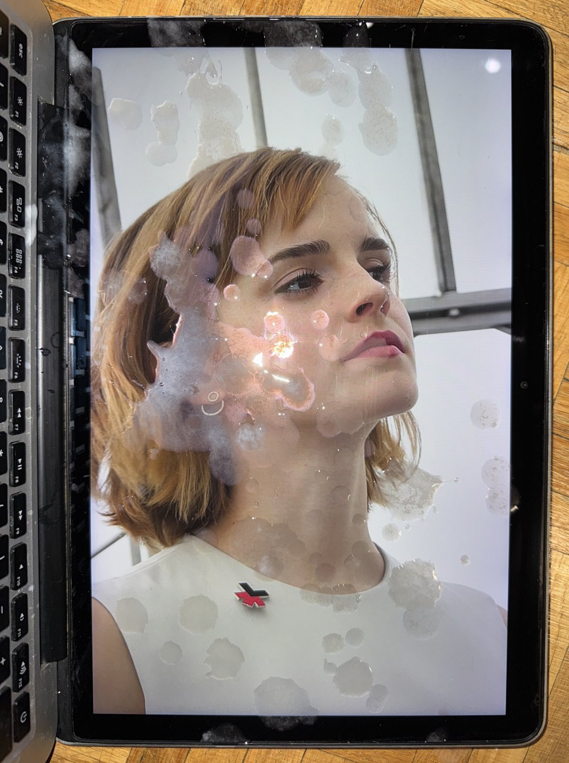 vDD9qIvo Emma Watson Cum Tribute 042 03.jpg